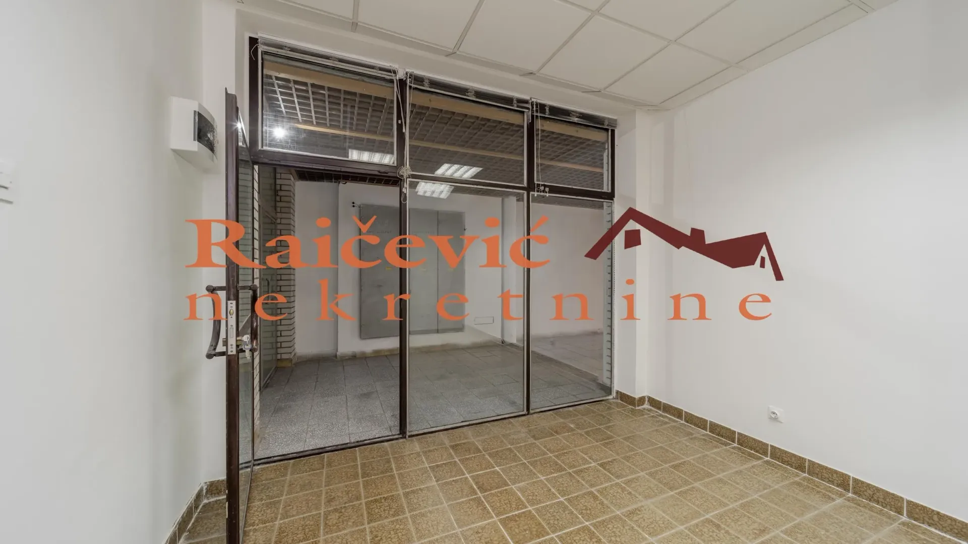 Sale, office space, 49m², Voždovac Sve Podlokacije, Beograd