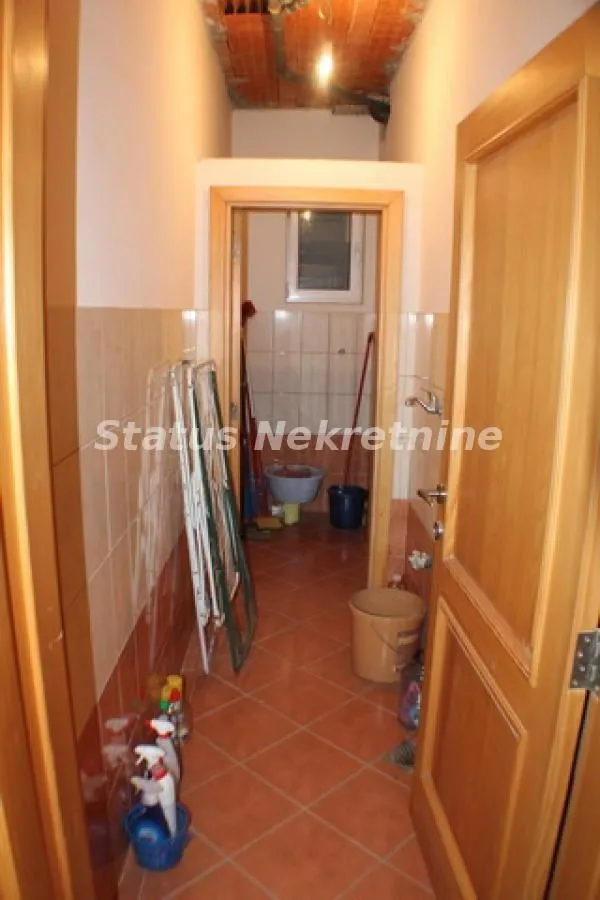 Sale, office space, 508m², Rumenka, Novi Sad Sve Podlokacije