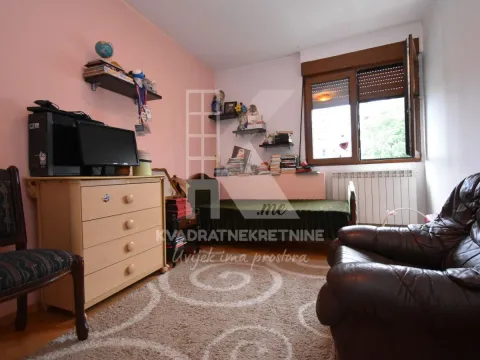 Prodaja, četvorosoban stan, 120m², Blok 7, Podgorica - image 15