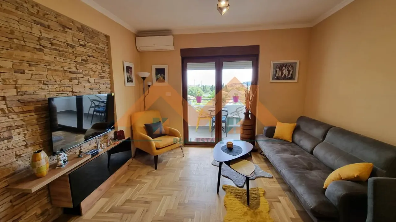 Izdavanje, jednosoban stan, 65m², City Kvart, Podgorica