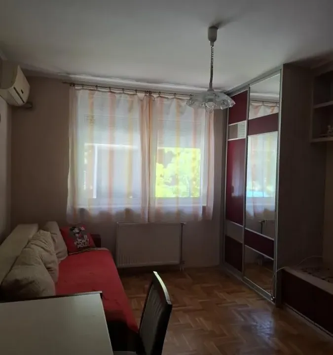 Izdavanje, jednosoban stan, 31m², Sajmište, Novi Sad