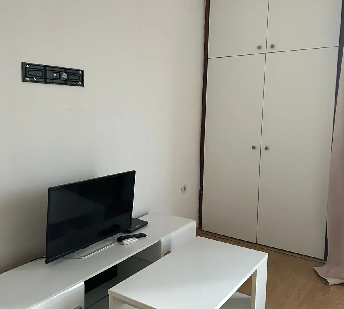 Rent, one bedroom apartment, 25m², Pobrežje, Podgorica