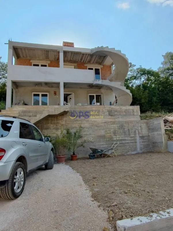 Sale, house, 154m², Bar, Crna Gora