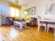 Izdavanje, jednosoban stan, 45m², City Kvart, Podgorica - image 1