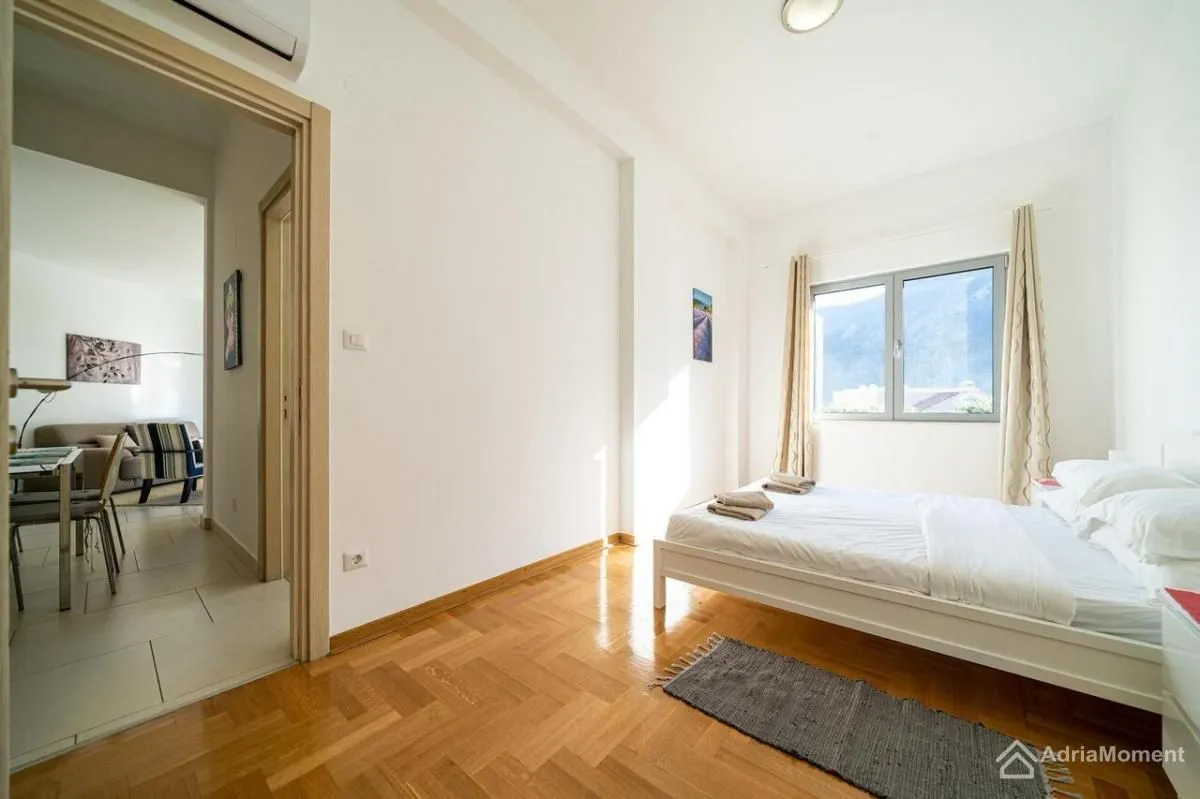 Prodaja, dvosoban stan, 84m², Morinj, Kotor