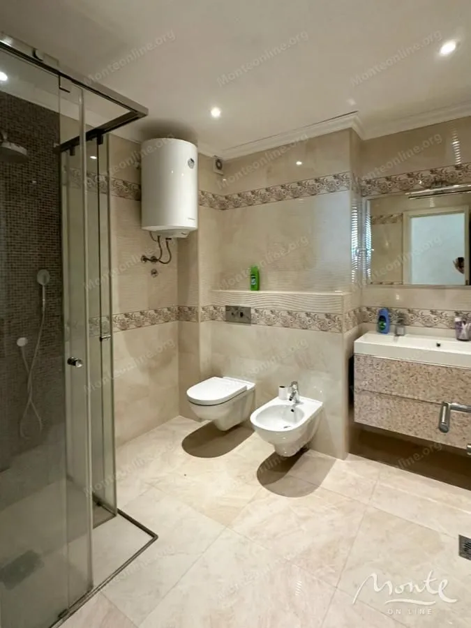 Sale, three bedroom apartment, 115m², Bečići, Budva