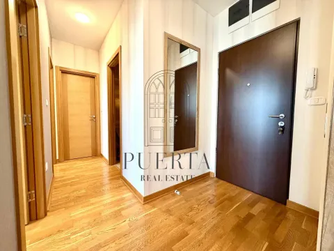 Sale, two bedroom apartment, 63m², City Kvart, Podgorica - image 11
