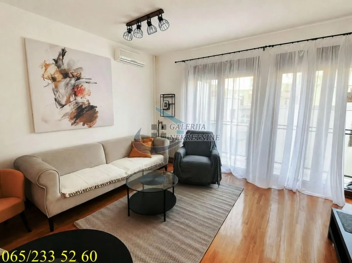 Prodaja, jednosoban stan, 37m², Vračar Hram, Vračar Sve Podlokacije