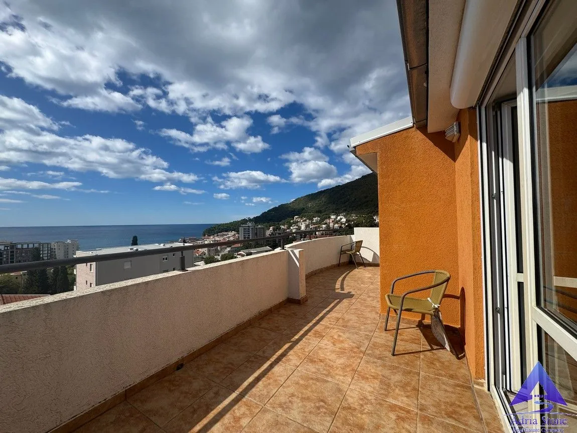 Prodaja, četvorosoban stan, 176m², Petrovac, Budva