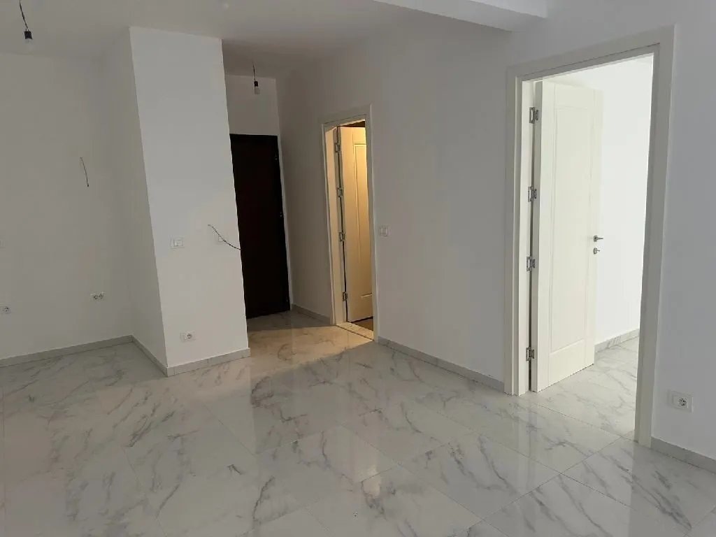 Izdavanje, jednosoban stan, 51m², Ulcinjsko Polje, Ulcinj