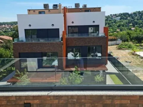 Izdavanje,  kuća, 240m2, Sremska Kamenica, Petrovaradin, Novi Sad