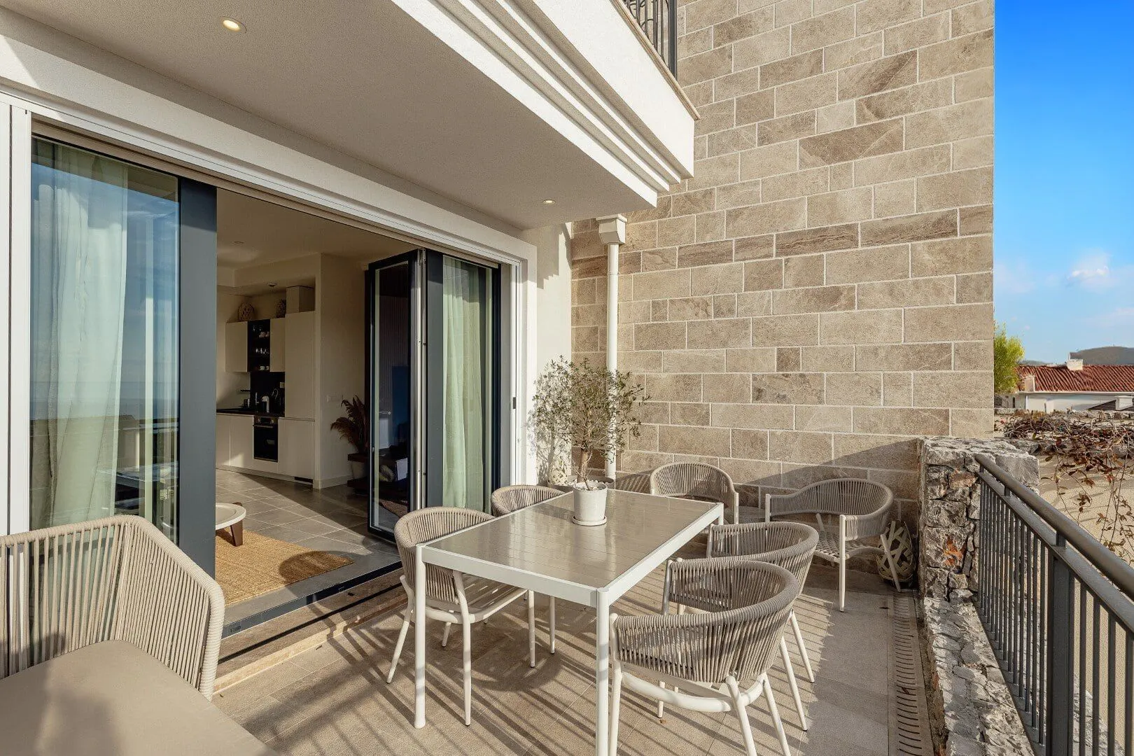 Prodaja, jednosoban stan, 53m², Kotor, Crna Gora