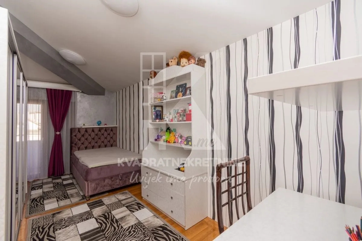 Izdavanje, kuća, 600m², Zeta, Podgorica