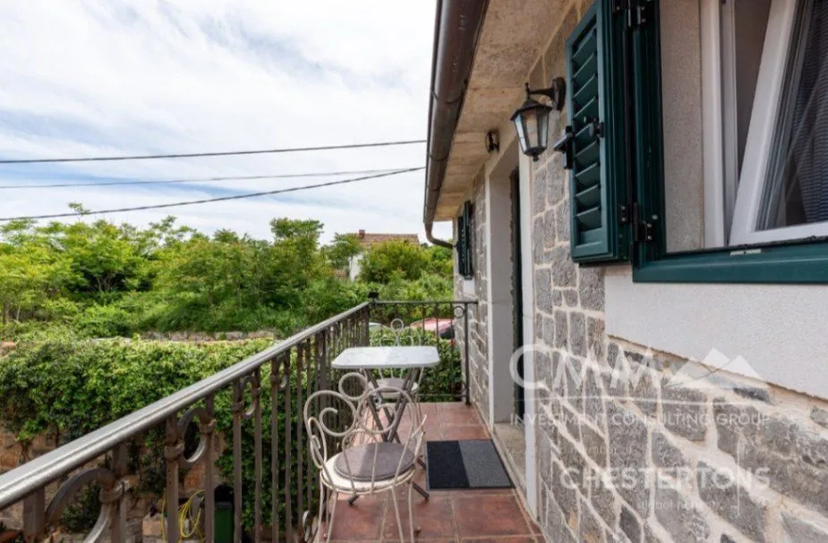 Izdavanje, garsonjera, 35m², Radovići, Tivat