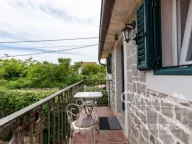 Izdavanje, garsonjera, 35m², Radovići, Tivat - image 1