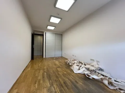 Izdavanje, poslovni prostor, 70m², Preko Morače, Podgorica - image 7