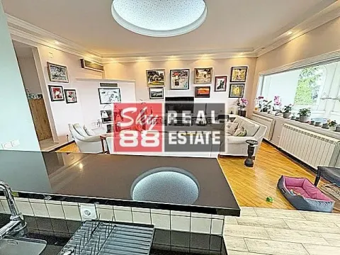 Sale, house, 415m², Višnjička Banja, Palilula Sve Podlokacije - image 3