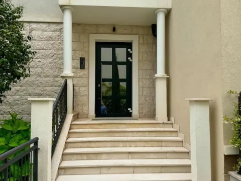 Sale, two bedroom apartment, 85m², Luštica Bay, Tivat - image 9