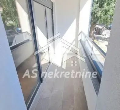 Izdavanje, dvosoban stan, 53m², Čubura, Beograd - image 13