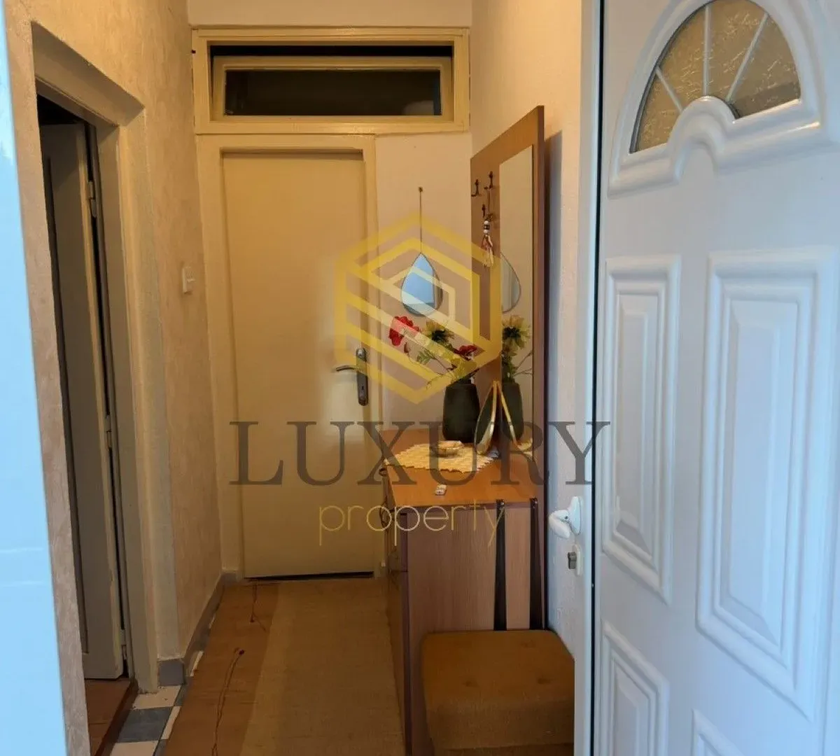 Rent, two bedroom apartment, 80m², Pobrežje, Podgorica