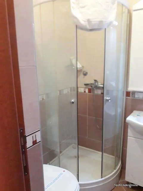 Sale, office space, 480m², Stara Pazova, Srbija