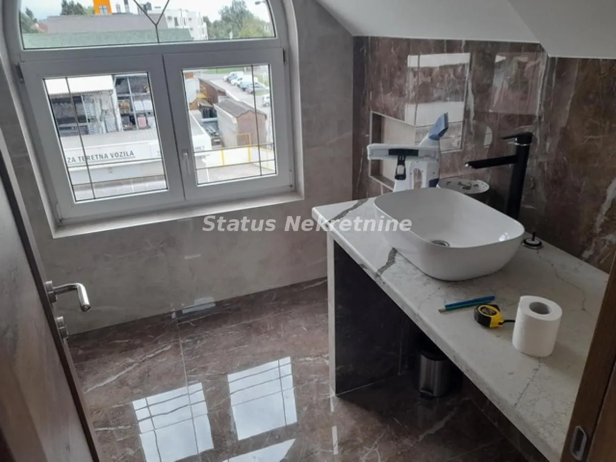 Rent, office space, 250m², Lipov gaj, Novi Sad Sve Podlokacije