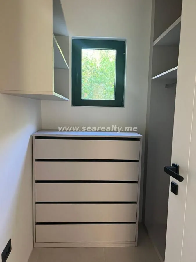 Prodaja, kuća, 273m², Tivat, Crna Gora