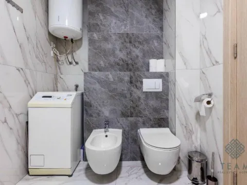 Prodaja, jednosoban stan, 77m², Bečići, Budva - image 11