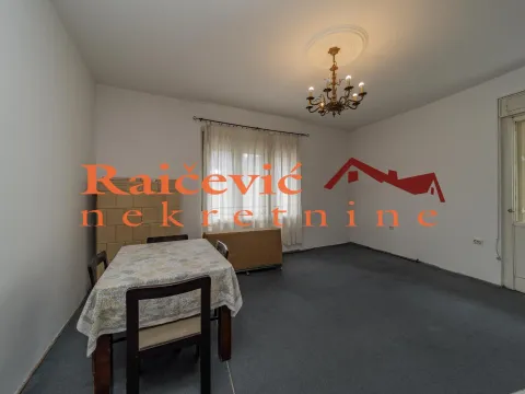 Rent, office space, 40m², Centar, Stara Pazova - image 5