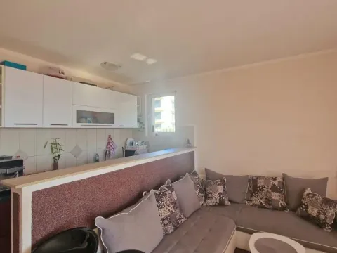 Sale, two bedroom apartment, 70m², Petrovac, Budva - image 3