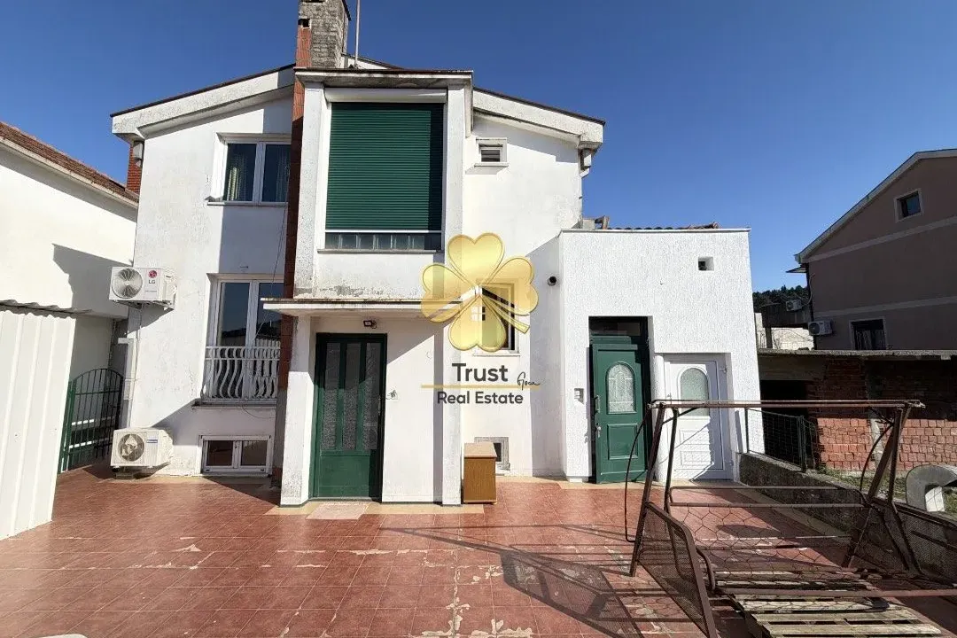 Izdavanje, kuća, 70m², Zagorič, Podgorica