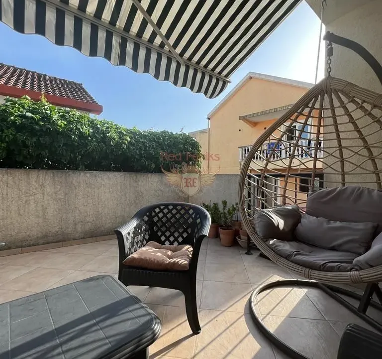 Sale, two bedroom apartment, 105m², Herceg Novi, Crna Gora