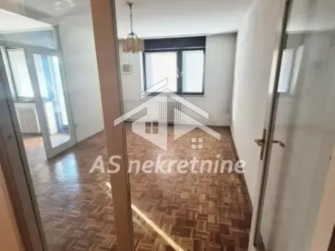 Prodaja, stan, 65m², Stari Grad, Beograd - image 3