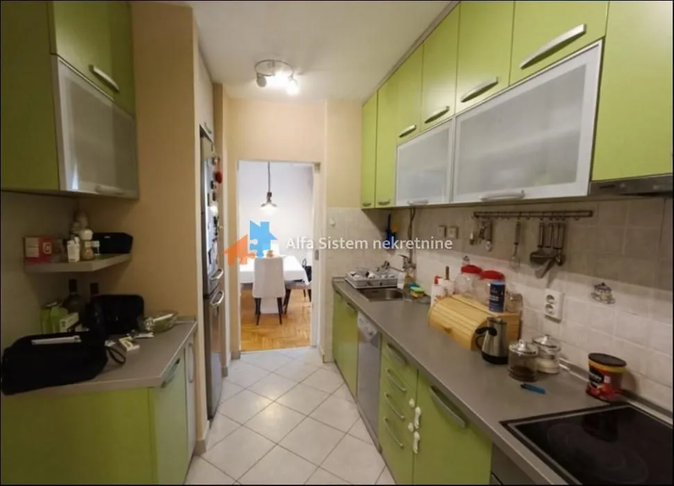 Rent, four bedroom apartment, 100m², Denkova Basta, Zvezdara Sve Podlokacije