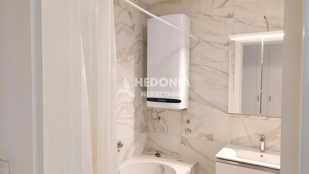 Prodaja, dvosoban stan, 53m², Novi Beograd Blok 65, Novi Beograd Sve Podlokacije