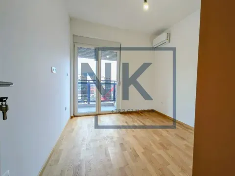 Rent, one bedroom apartment, 45m², Pobrežje, Podgorica - image 4