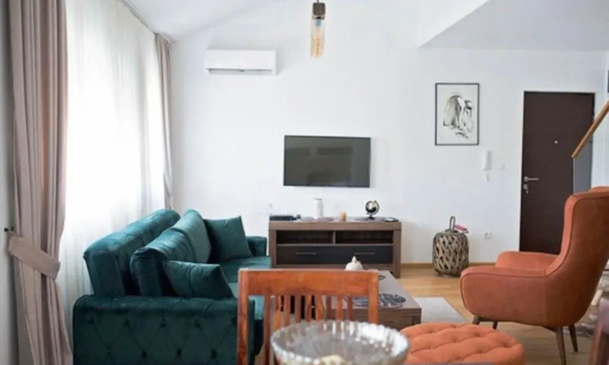 Rent, two bedroom apartment, 70m², Pobrežje, Podgorica