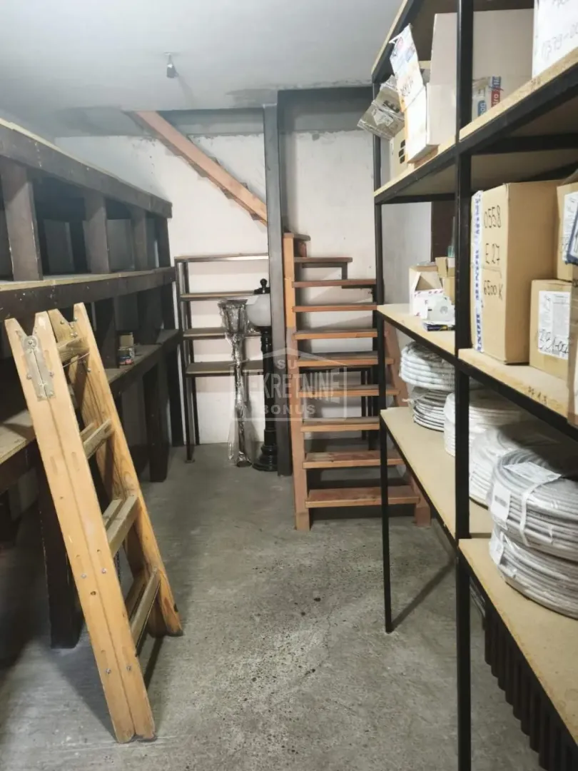 Rent, office space, 280m², Mali Radanovac, Subotica