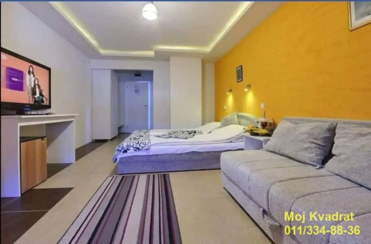 Izdavanje, ugostiteljski objekat, 718m², Gornji Milanovac, Srbija