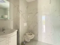 Izdavanje, dvosoban stan, 65m², Radanovići, Kotor - image 5