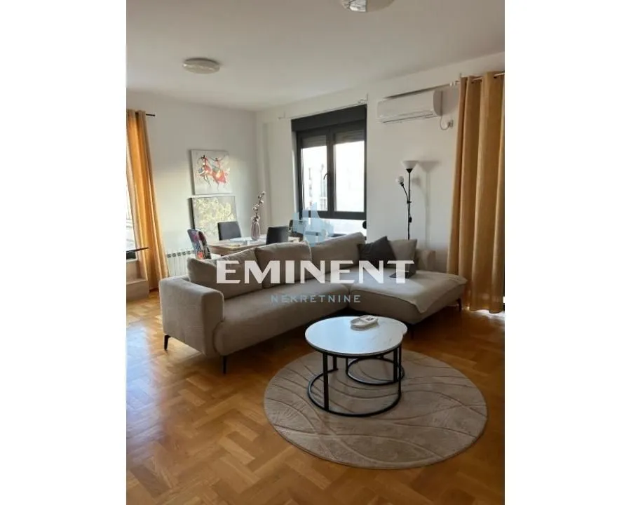 Izdavanje, dvosoban stan, 52m², Stari Grad, Beograd