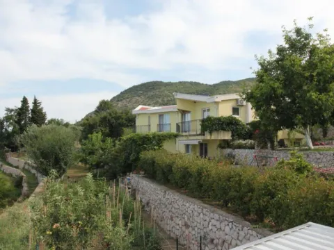 Sale, house, 380m², Dobre Vode, Bar - image 1