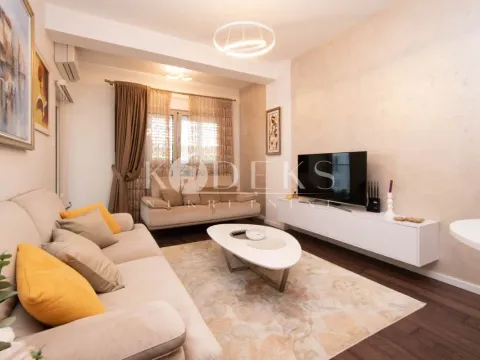 Izdavanje, dvosoban stan, 72m², Vezirov Most, Podgorica - image 2