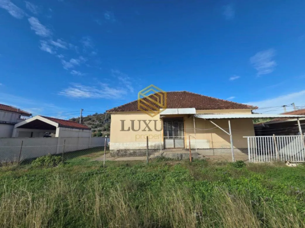 Prodaja, kuća, 83m², Rogami, Podgorica