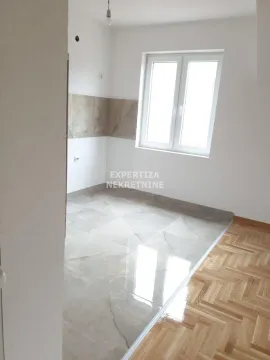 Sale, house, 250m², Čukarica, Beograd - image 5