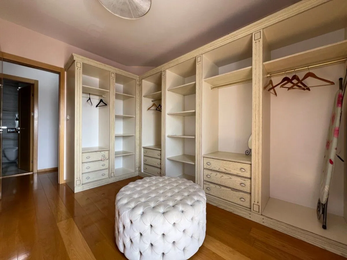 Izdavanje, trosoban stan, 103m², Momišići, Podgorica