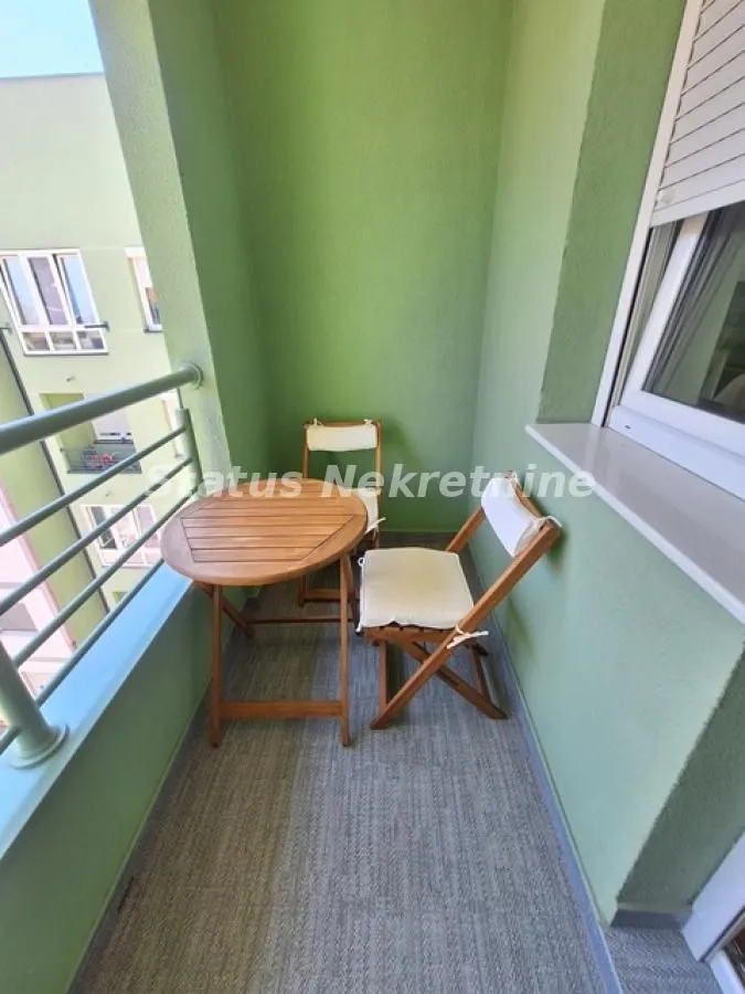 Izdavanje, trosoban stan, 65m², Grbavica, Novi Sad Sve Podlokacije