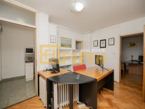 Prodaja, poslovni prostor, 87m², Preko Morače, Podgorica - image 13