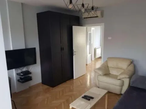 Izdavanje, dvosoban stan, 50m², Stari Grad, Beograd - image 3