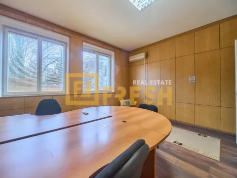 Rent, office space, 33m², Preko Morače, Podgorica - image 12